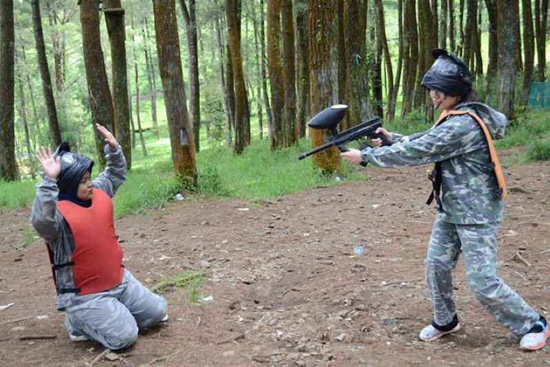 Permainan Paintball Bandung Pangalengan, Aktivitas Menantang untuk Menguji Kekompakan Tim Saat Gathering